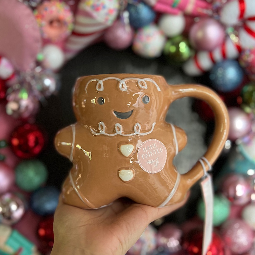 ✨NEW🍪Peppermint and Pine Gingerbread Man Mug🤍
